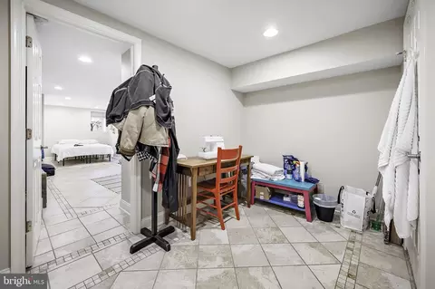 Entry Way - 2735 N Calvert St, Baltimore, MD 21218 photo 1 of 3