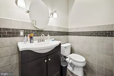 Bath - 2735 N Calvert St, Baltimore, MD 21218 photo 5 of 6