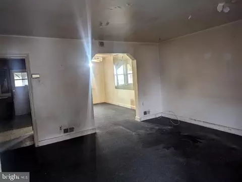 5419 Lynview Ave, Baltimore, MD 21215 photo 9