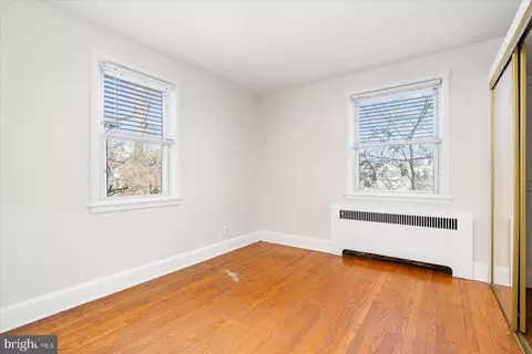 Bedroom - 841 E Belvedere Ave E, Baltimore, MD 21212 photo 5 of 8