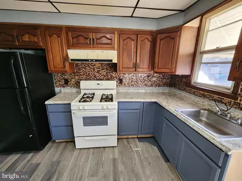 Kitchen - 3627 Roberts Pl, Baltimore, MD 21224 photo 2 of 2