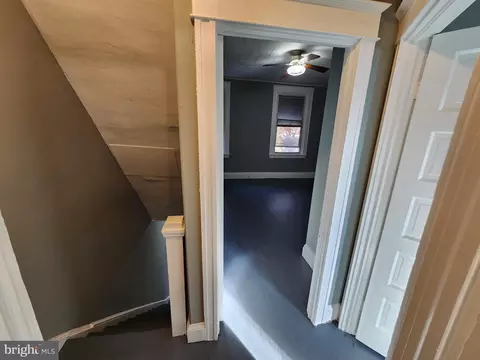 Entry Way - 3627 Roberts Pl, Baltimore, MD 21224 photo 5 of 6
