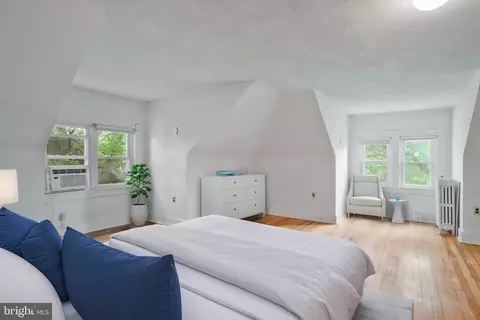Bedroom - 4811 Crowson Ave, Baltimore, MD 21212 photo 3 of 3
