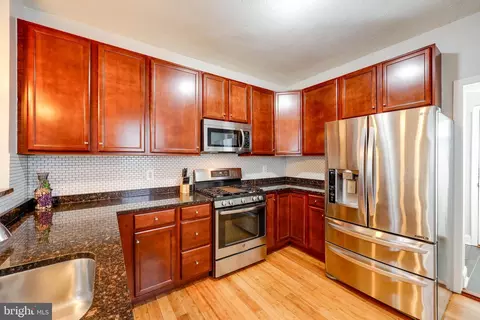 Kitchen - 607 Savage St, Baltimore, MD 21224 photo 2 of 3