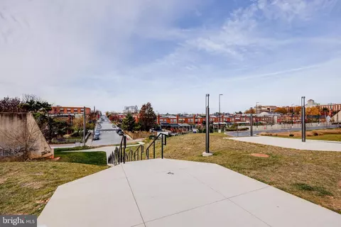 Exterior - 607 Savage St, Baltimore, MD 21224 photo 3 of 5