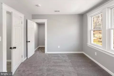 Bedroom - 6226 Everall Ave, Baltimore, MD 21206 photo 6 of 10