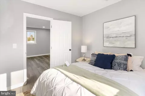 Bedroom - 6226 Everall Ave, Baltimore, MD 21206 photo 8 of 10