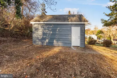 Exterior - 6226 Everall Ave, Baltimore, MD 21206 photo 4 of 11