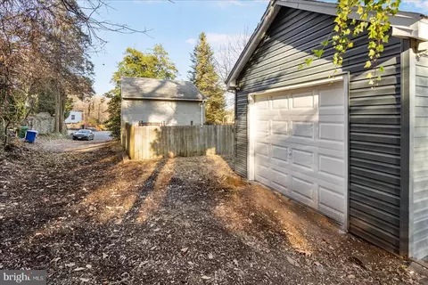 Exterior - 6226 Everall Ave, Baltimore, MD 21206 photo 5 of 11