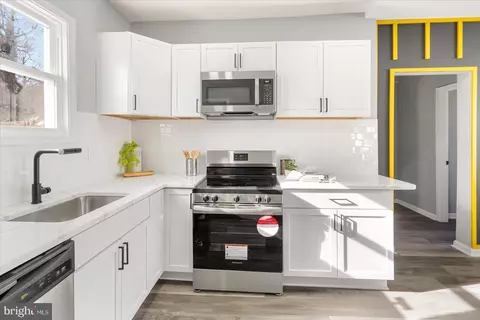 Kitchen - 6226 Everall Ave, Baltimore, MD 21206 photo 3 of 3