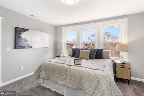 Bedroom - 6226 Everall Ave, Baltimore, MD 21206 photo 1 of 10