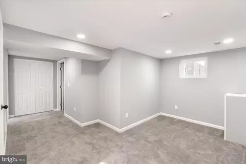 Entry Way - 6226 Everall Ave, Baltimore, MD 21206 photo 6 of 8