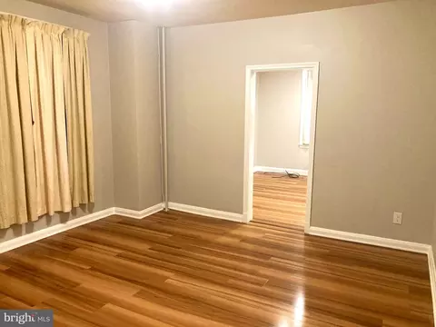 Living - 5004 Ross Rd, Baltimore, MD 21214 photo 5 of 5