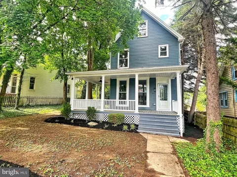 Exterior - 504 Cedarcroft Rd, Baltimore, MD 21212 photo 2 of 3