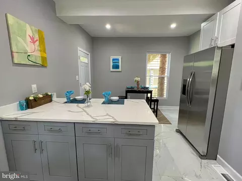 Kitchen - 504 Cedarcroft Rd, Baltimore, MD 21212 photo 3 of 4