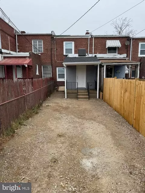 Exterior - 607 Annabel Ave, Baltimore, MD 21225 photo 2 of 2
