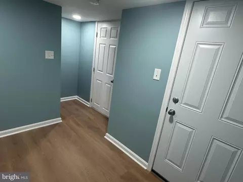 Entry Way - 607 Annabel Ave, Baltimore, MD 21225 photo 3 of 4