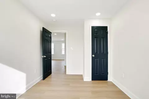 Entry Way - 4301 Shamrock Ave, Baltimore, MD 21206 photo 12 of 14