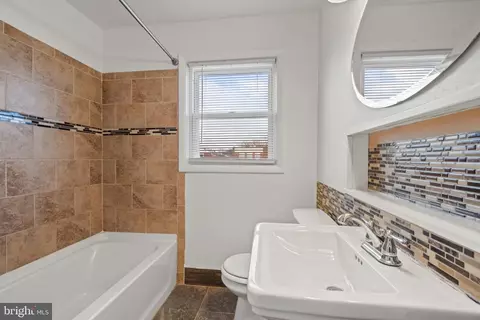 4269 Labyrinth Rd, Baltimore, MD 21215 photo 17