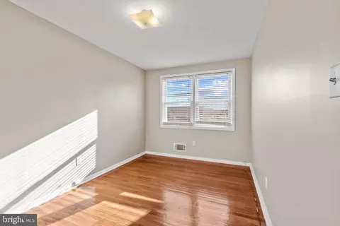 4269 Labyrinth Rd, Baltimore, MD 21215 photo 12