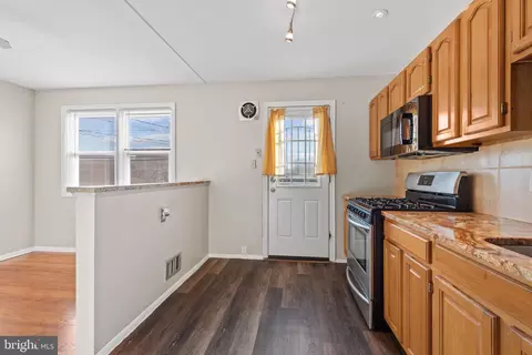 4269 Labyrinth Rd, Baltimore, MD 21215 photo 8
