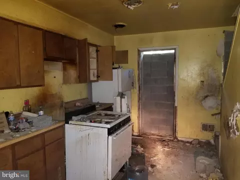 3012 Oakley Ave, Baltimore, MD 21215 photo 5