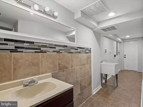 1321 E Patapsco Ave, Baltimore, MD 21225 photo 33