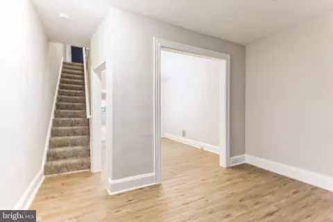 Entry Way - 817 Belgian Ave, Baltimore, MD 21218 photo 3 of 6