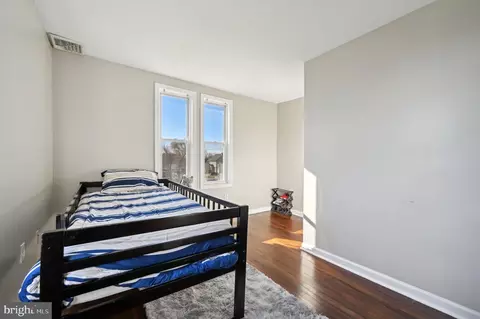 Bedroom - 3410 Hamilton Ave, Baltimore, MD 21214 photo 11 of 13