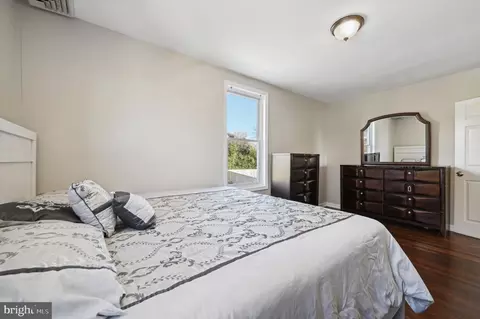 Bedroom - 3410 Hamilton Ave, Baltimore, MD 21214 photo 5 of 13