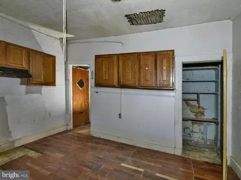Entry Way - 2508 Huron St, Baltimore, MD 21230 photo 3 of 8