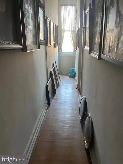 Entry Way - 206 E Biddle St, Baltimore, MD 21202 photo 6 of 13
