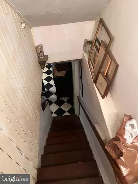 Entry Way - 206 E Biddle St, Baltimore, MD 21202 photo 12 of 13