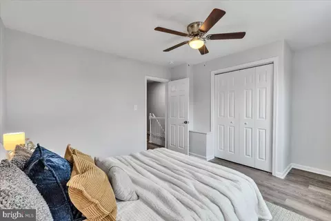 Bedroom - 4 S Monastery Ave, Baltimore, MD 21229 photo 2 of 3