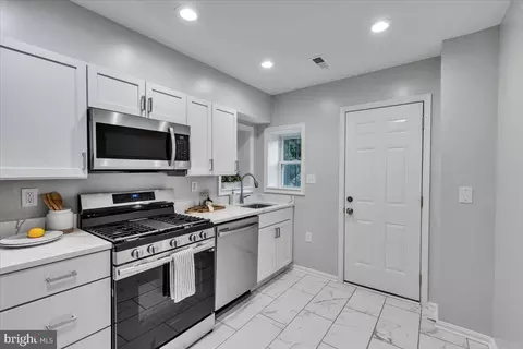 Kitchen - 4 S Monastery Ave, Baltimore, MD 21229 photo 1 of 3