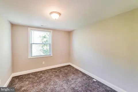 Bedroom - 910 Reverdy Rd, Baltimore, MD 21212 photo 2 of 3