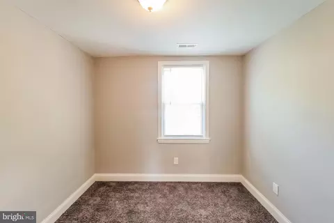 Bedroom - 910 Reverdy Rd, Baltimore, MD 21212 photo 3 of 3