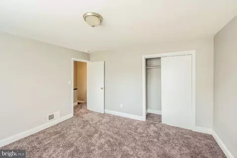 Bedroom - 910 Reverdy Rd, Baltimore, MD 21212 photo 1 of 3