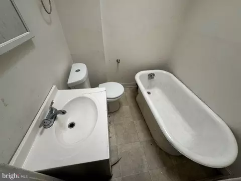 3922 W Garrison Ave, Baltimore, MD 21215 photo 12