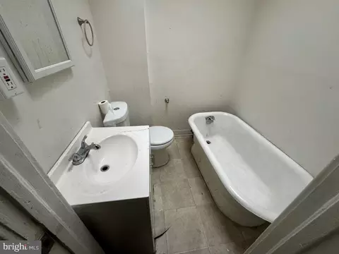 3922 W Garrison Ave, Baltimore, MD 21215 photo 11