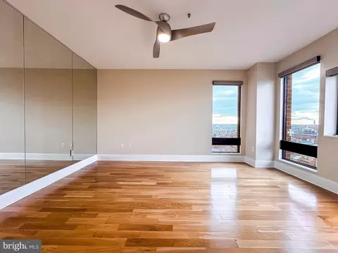 Living - 10 E Lee St #1409, Baltimore, MD 21202 photo 9 of 10