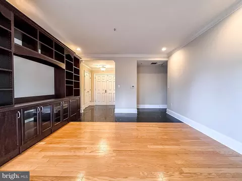 Living - 10 E Lee St #1409, Baltimore, MD 21202 photo 8 of 10