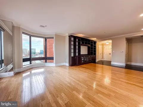 Living - 10 E Lee St #1409, Baltimore, MD 21202 photo 2 of 10