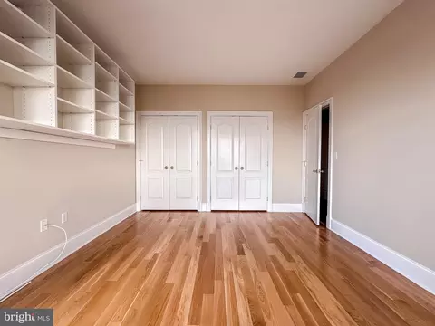 Bedroom - 10 E Lee St #1409, Baltimore, MD 21202 photo 4 of 6