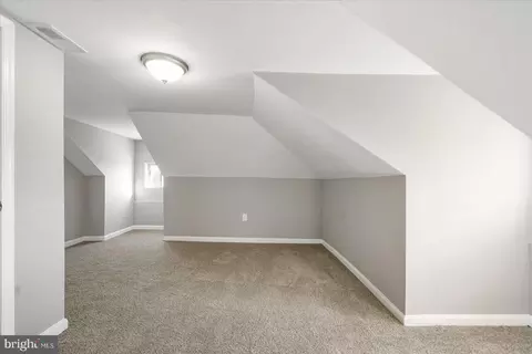 Bedroom - 4516 Mannasota Ave, Baltimore, MD 21206 photo 2 of 2
