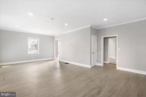 Living - 4516 Mannasota Ave, Baltimore, MD 21206 photo 3 of 6