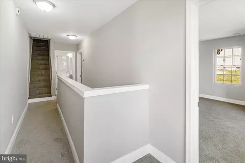 Entry Way - 4516 Mannasota Ave, Baltimore, MD 21206 photo 7 of 12
