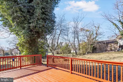 Exterior - 4516 Mannasota Ave, Baltimore, MD 21206 photo 6 of 8