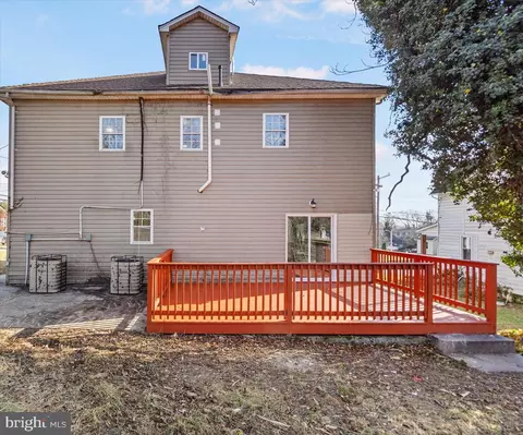 Exterior - 4516 Mannasota Ave, Baltimore, MD 21206 photo 4 of 8