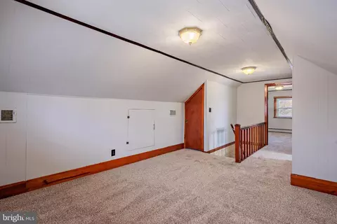 Entry Way - 6610 Bushey St, Baltimore, MD 21224 photo 4 of 5